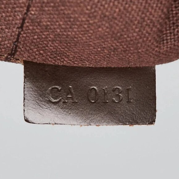 Louis Vuitton Damier Canvas District PM Bag - Picture 7 of 11